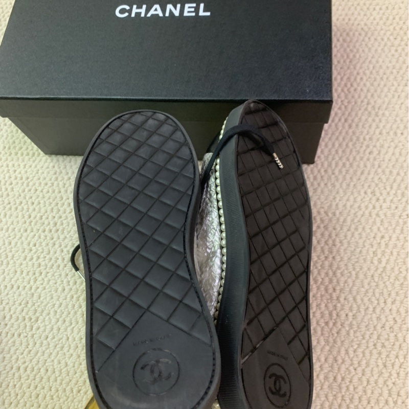 98新 37碼 Chanel 香奈兒珍珠銀色平底鞋-5