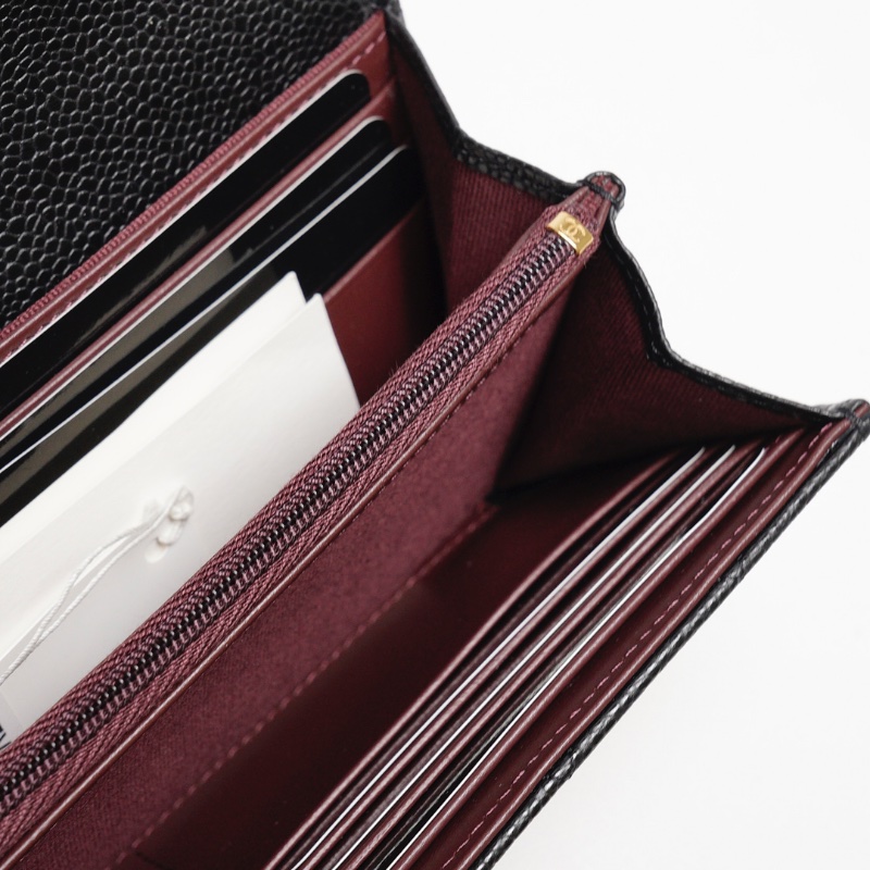 CHANEL 經典金色雙C LOGO菱格粒紋牛皮暗釦長夾-7