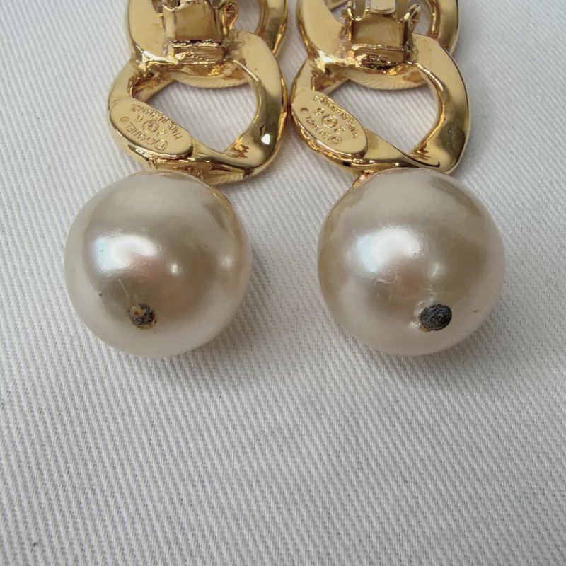 CHANEL Vintage老香珍珠夾式耳環-2