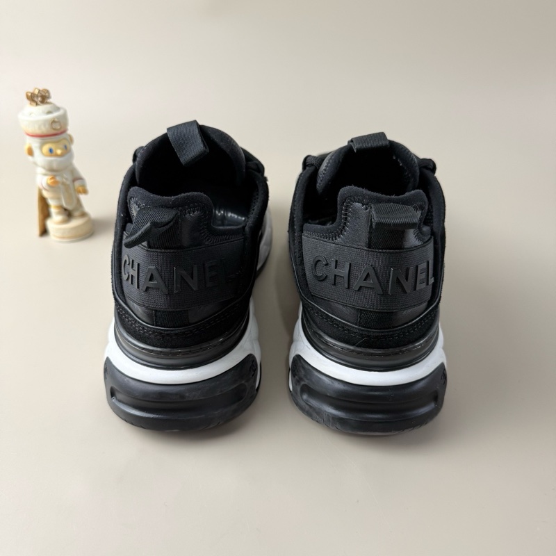 CHANEL/香奈兒 黑白金扣雙C運動鞋 37碼 97 新 品相完美 金扣設計-2