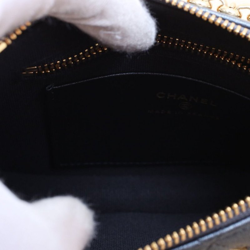 CHANEL 灰色羊皮鐳射標金扣珠光灰24P菱格紋logo字母鏈條Hobo腋下包肩背包-4