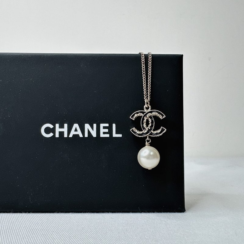 CHANEL 黑色雙C珍珠項鍊-3