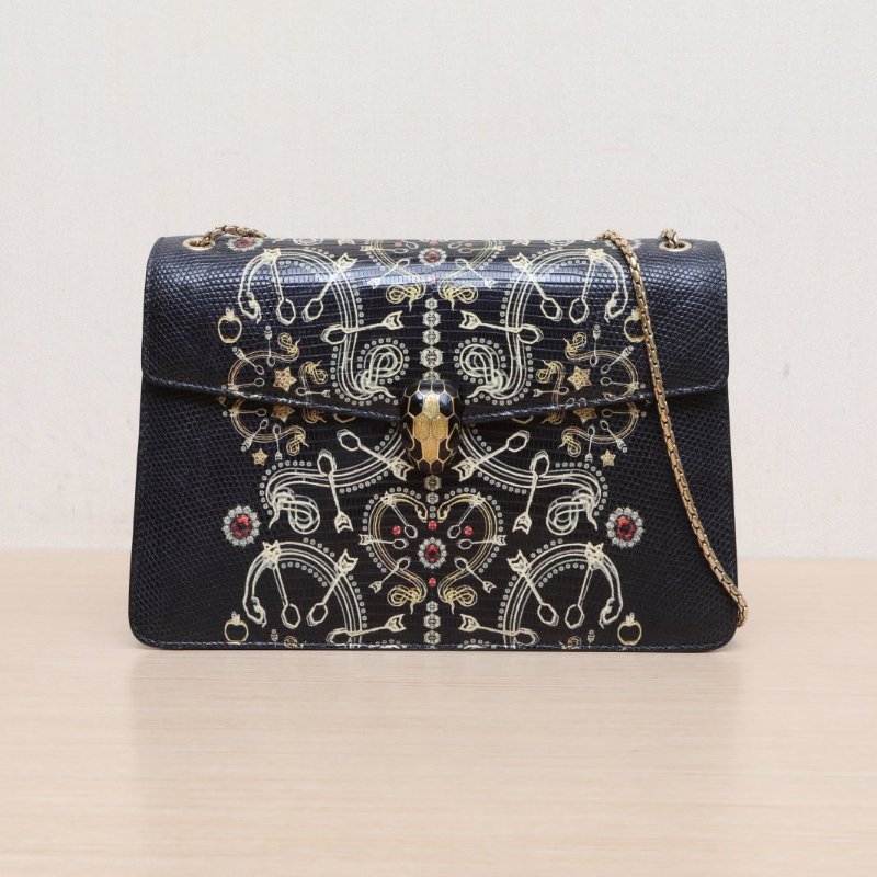 BVLGARI 黑色蜥蜴皮金扣限定款蛇頭包中號肩背包-1