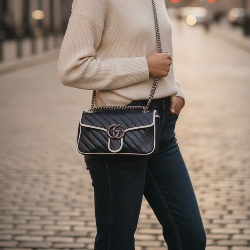 GUCCI  藍白拚色MARMONT掀蓋包-0