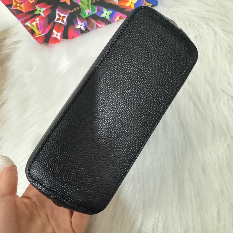 ysl 荔枝牛皮 化妝收納包-9