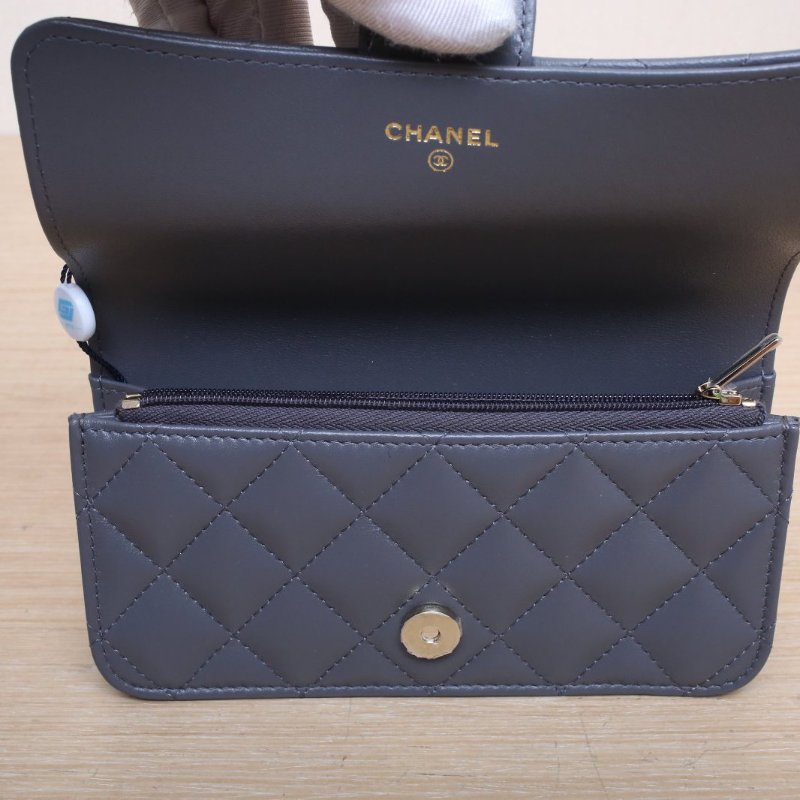 CHANEL 灰色羊皮鐳射標淺金扣23KCF手提WOINI肩背包-3