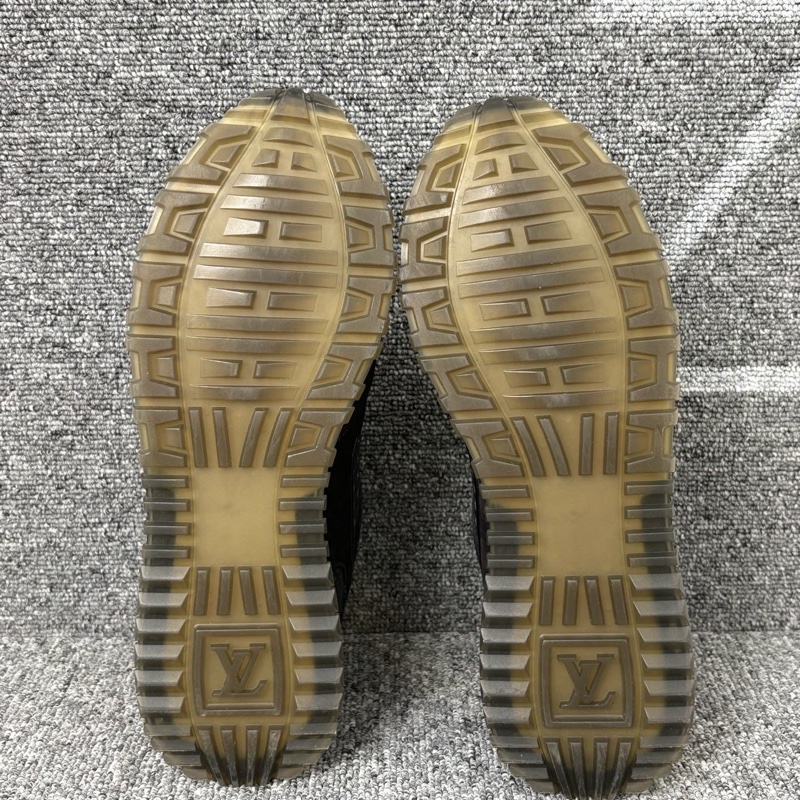 LV 黑色皮面麂皮運動鞋 38碼-6