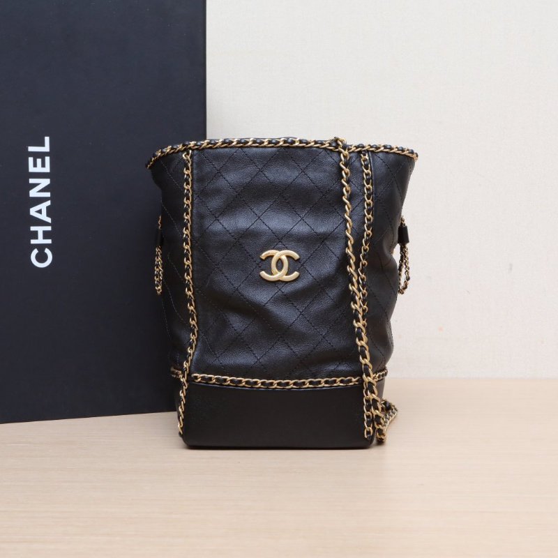 CHANEL 黑色牛皮晶片開金扣鏈條邊抽繩福袋包肩背包-0