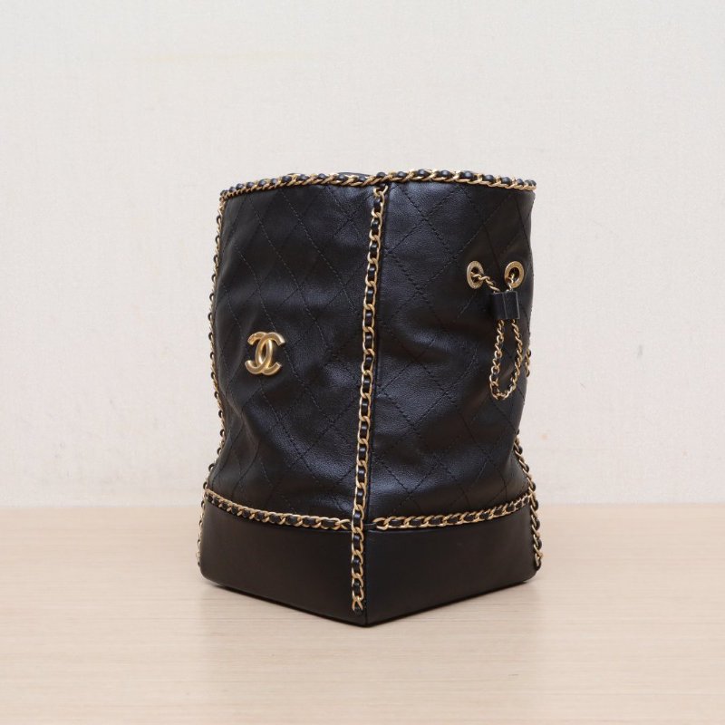 CHANEL 黑色牛皮晶片開金扣鏈條邊抽繩福袋包肩背包-2