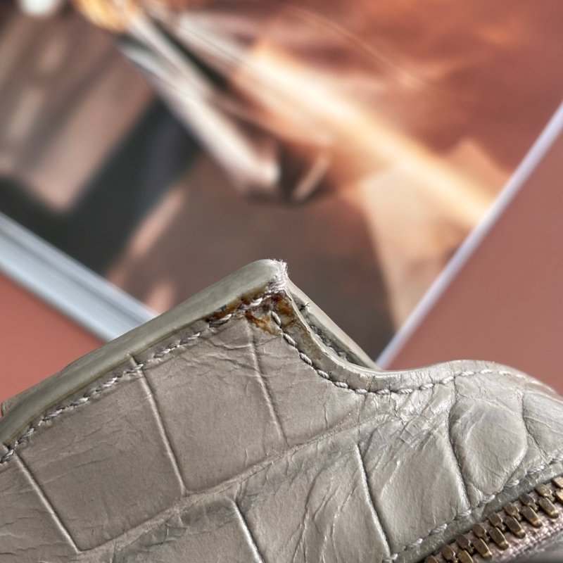 ::BALENCIAGA:: 巴黎世家 牛皮鱷魚壓紋 奶茶色迷你機車包 nano neo city 斜背/側背/手提-20