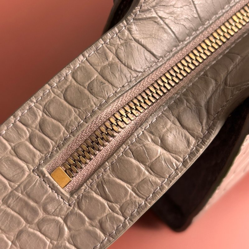 ::BALENCIAGA:: 巴黎世家 牛皮鱷魚壓紋 奶茶色迷你機車包 nano neo city 斜背/側背/手提-36