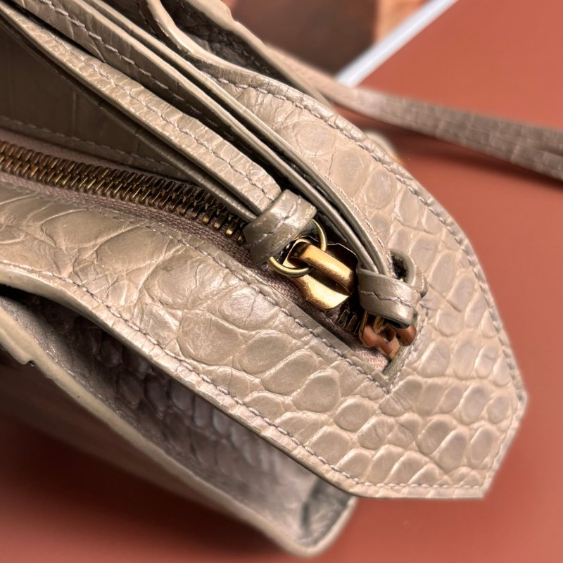 ::BALENCIAGA:: 巴黎世家 牛皮鱷魚壓紋 奶茶色迷你機車包 nano neo city 斜背/側背/手提-37