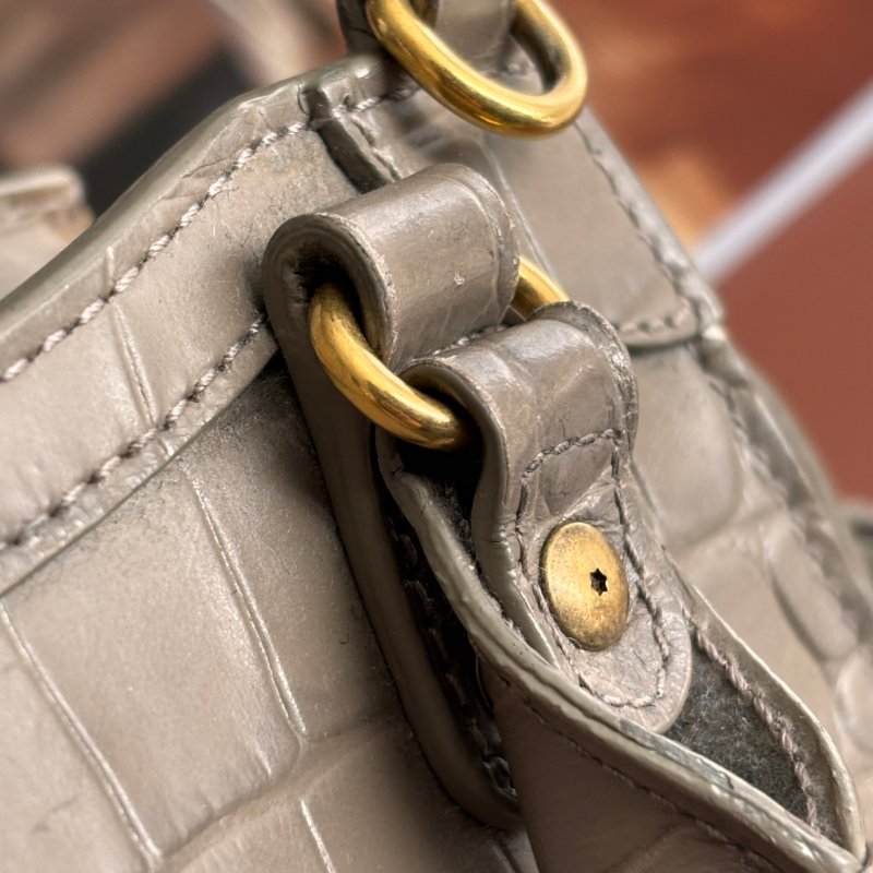 ::BALENCIAGA:: 巴黎世家 牛皮鱷魚壓紋 奶茶色迷你機車包 nano neo city 斜背/側背/手提-38