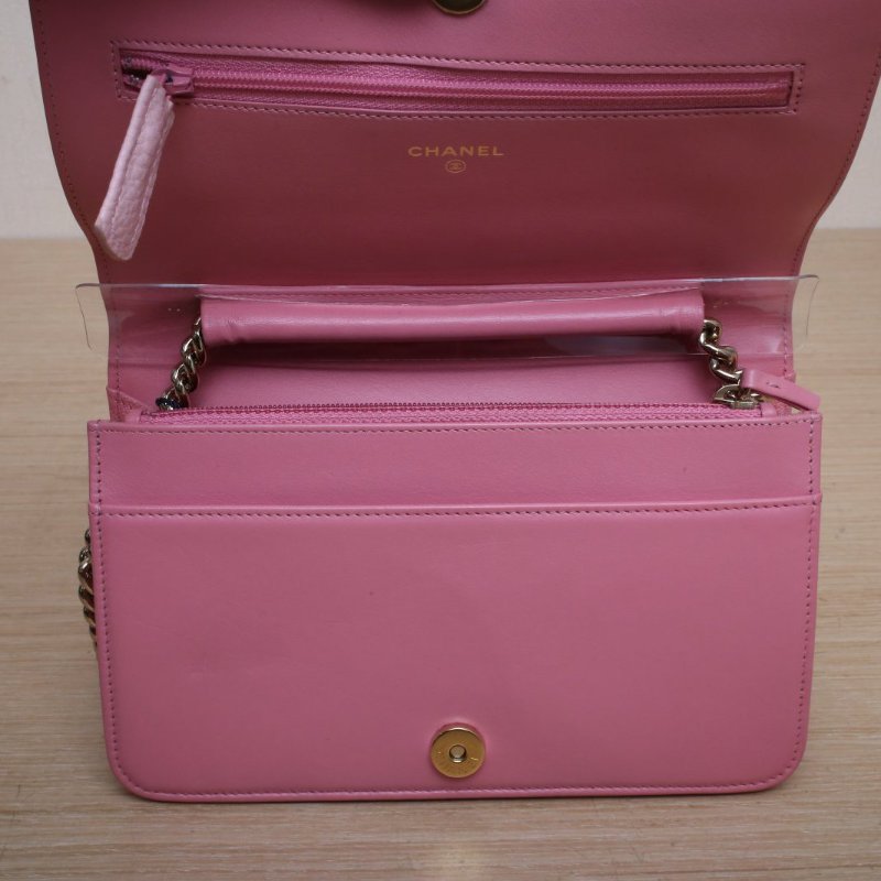 CHANEL LeboyWOC19粉色荔枝牛皮30開金扣肩背包-2