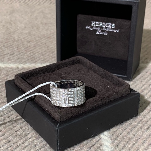 HERMES Collier Kilim系列白金滿鑽寬版戒指56號，鑽石鑲嵌