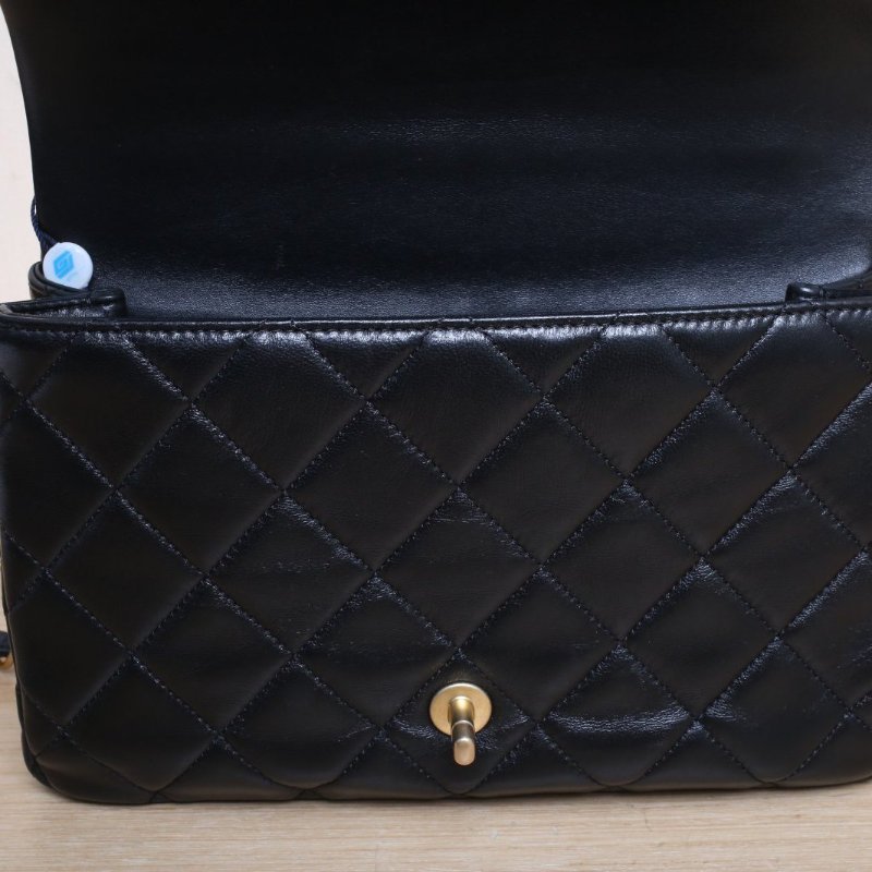 CHANEL 中號26黑色羊皮晶片開金扣金幣單皮穿鏈肩背包-3