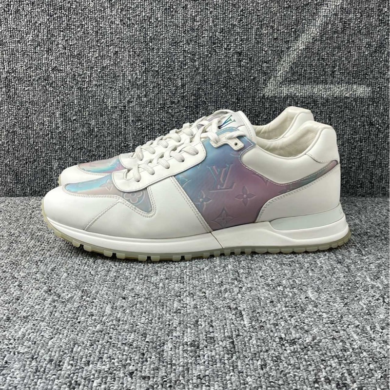lv白色皮面鐳射老花運動鞋41.5碼-0