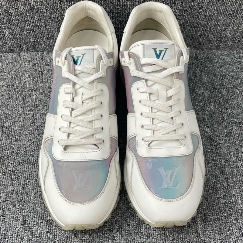 lv白色皮面鐳射老花運動鞋41.5碼-1