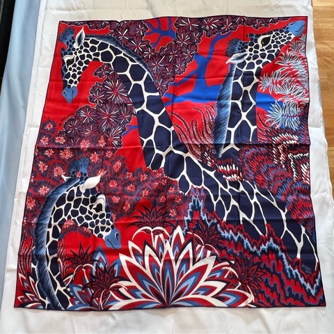 Hermes 愛馬仕美惠三女神 絲巾 圍巾（全新收藏的）