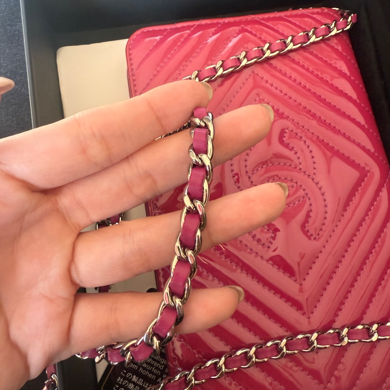 香奈兒 chanel 桃紅 woc 包 漆皮-2