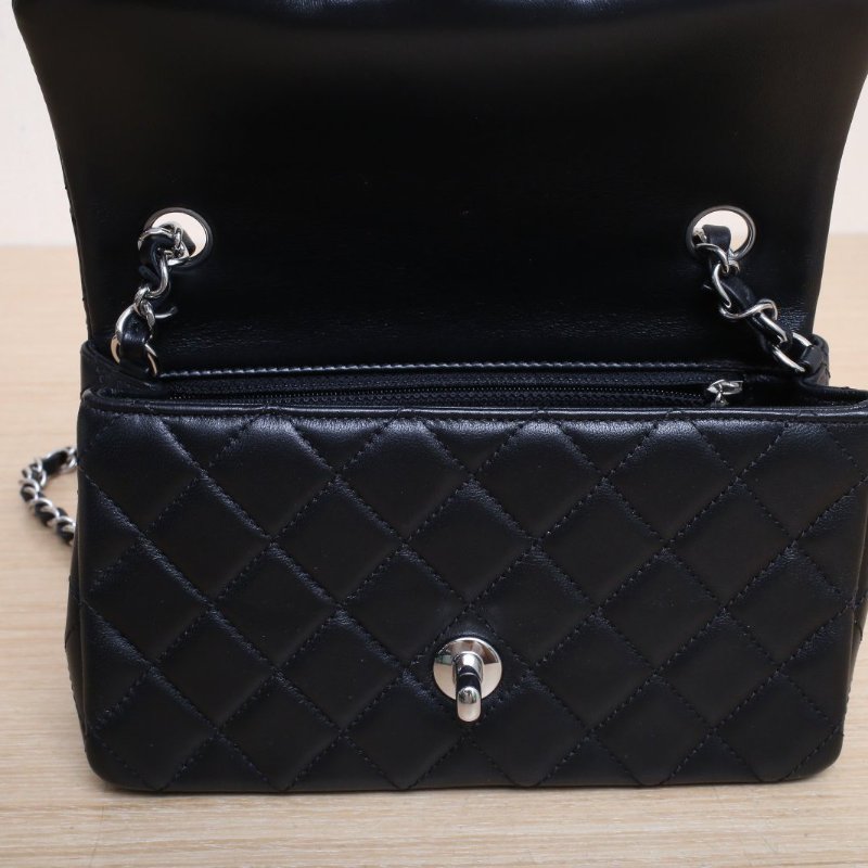 CHANEL CF口蓋包大Mini20黑色羊皮晶片開銀扣肩背包-2