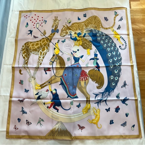 Hermes 愛馬仕story粉紫色 絲巾 圍巾（全新收藏品）