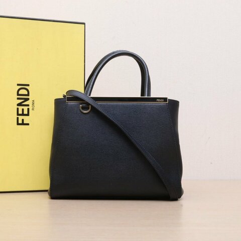 FENDI PETITE2JOURS小號黑色牛皮金扣肩背包