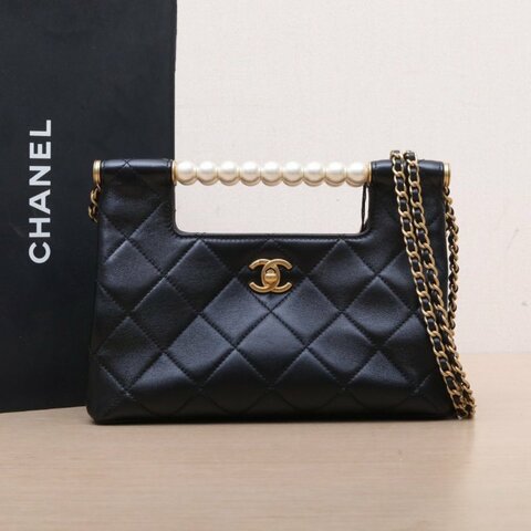 CHANEL 黑色羊皮晶片開金扣25P珍珠手提菱格紋單肩包肩背包