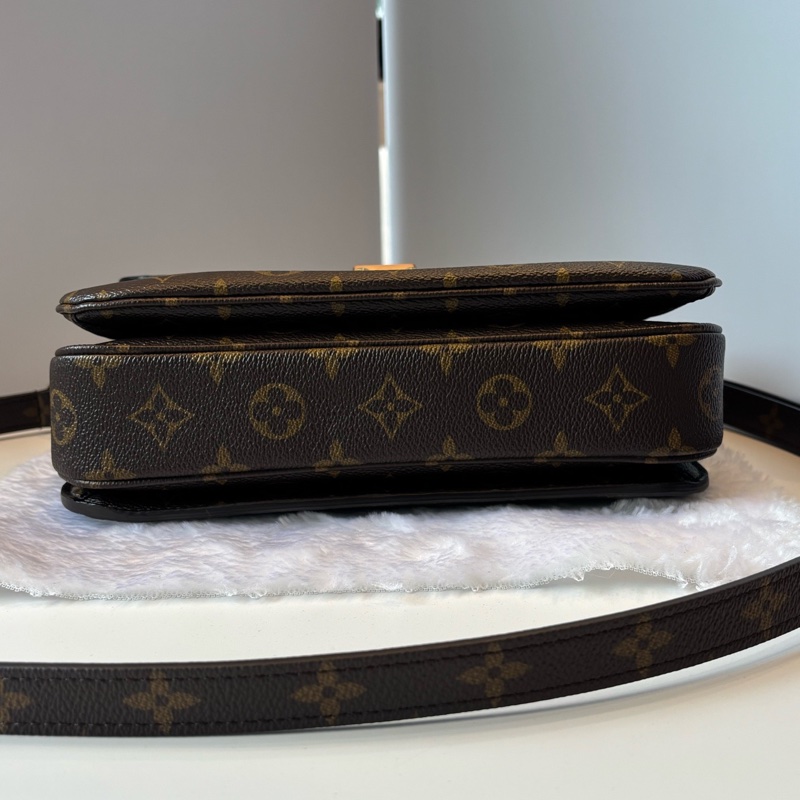 路易威登/LV 經典老花金扣 郵差包20年 98新-5