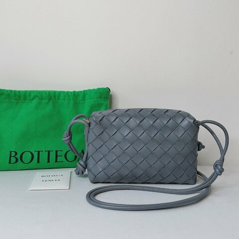 BV Mini Loop灰藍色編織相機包