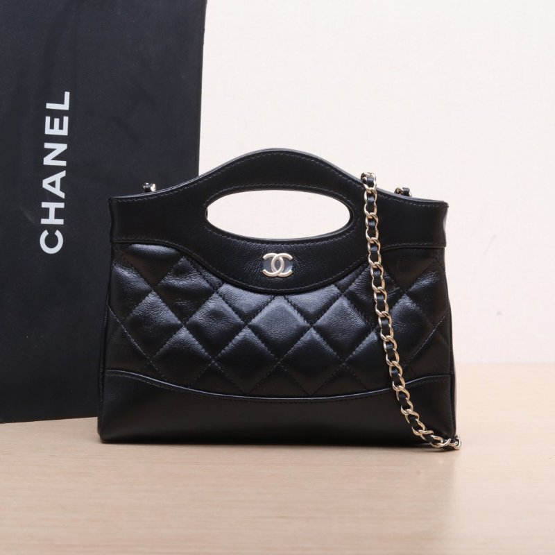 CHANEL 31BagNano橫版20.5黑色羊皮鐳射標淺金扣肩背包-0