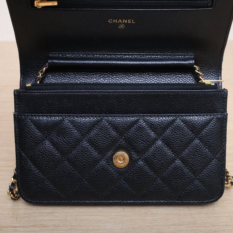 CHANEL CFWOC19晶片開黑色荔枝牛皮金扣肩背包-2