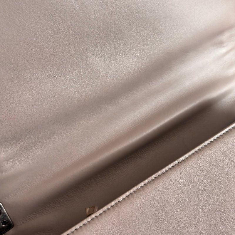 ::CHANEL:: BOY 28 限量款灰色菱格羊皮金釦 金鍊肩背斜背包-29