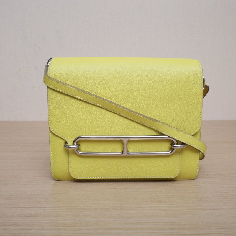 HERMES Roulis豬鼻子239R檸檬黃EC皮D刻銀扣肩背包-1