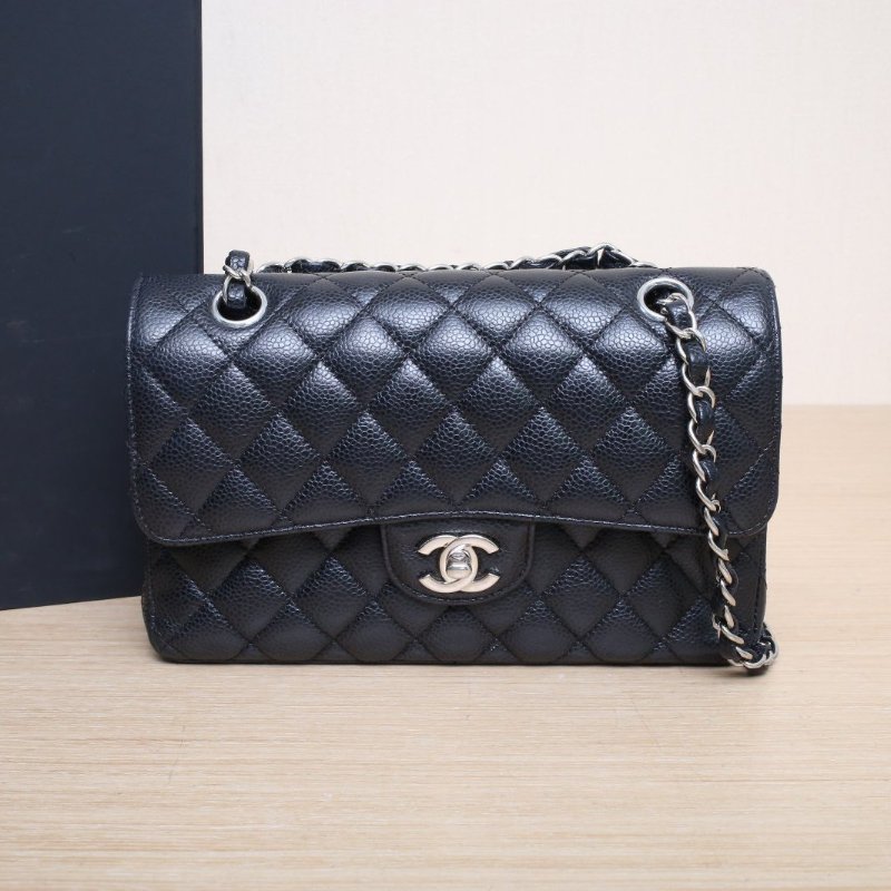 CHANEL CF口蓋包小號23黑色荔枝牛皮29開銀扣菱格紋肩背包-0