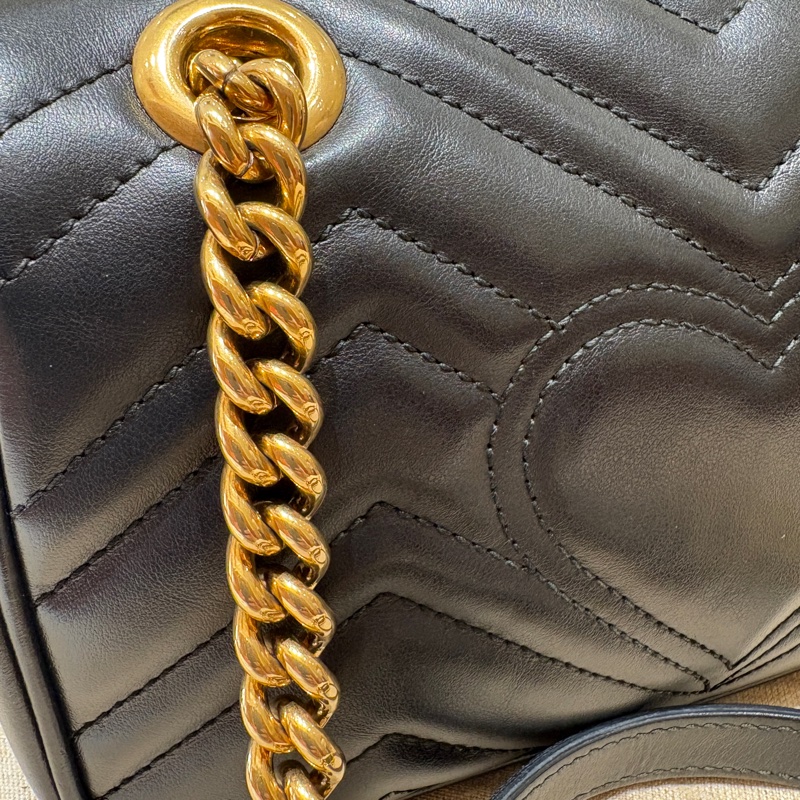 【近全新收藏級】Gucci GG Marmont Jumbi 金鍊肩背包｜黑色小牛皮絎縫設計｜雙背法實用百搭｜高保值經典款-11