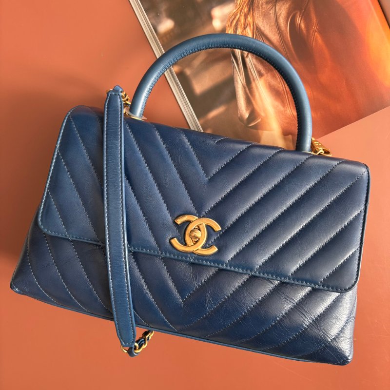 ::CHANEL:: 藍色牛皮山型紋 CocoHandle 28 手提 斜背 兩用包-2