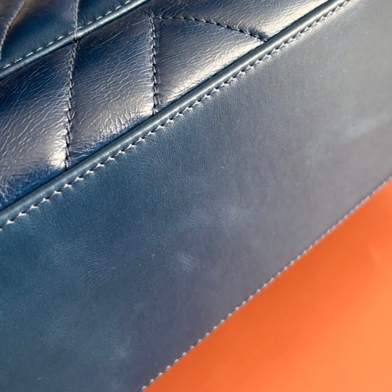 ::CHANEL:: 藍色牛皮山型紋 CocoHandle 28 手提 斜背 兩用包-10