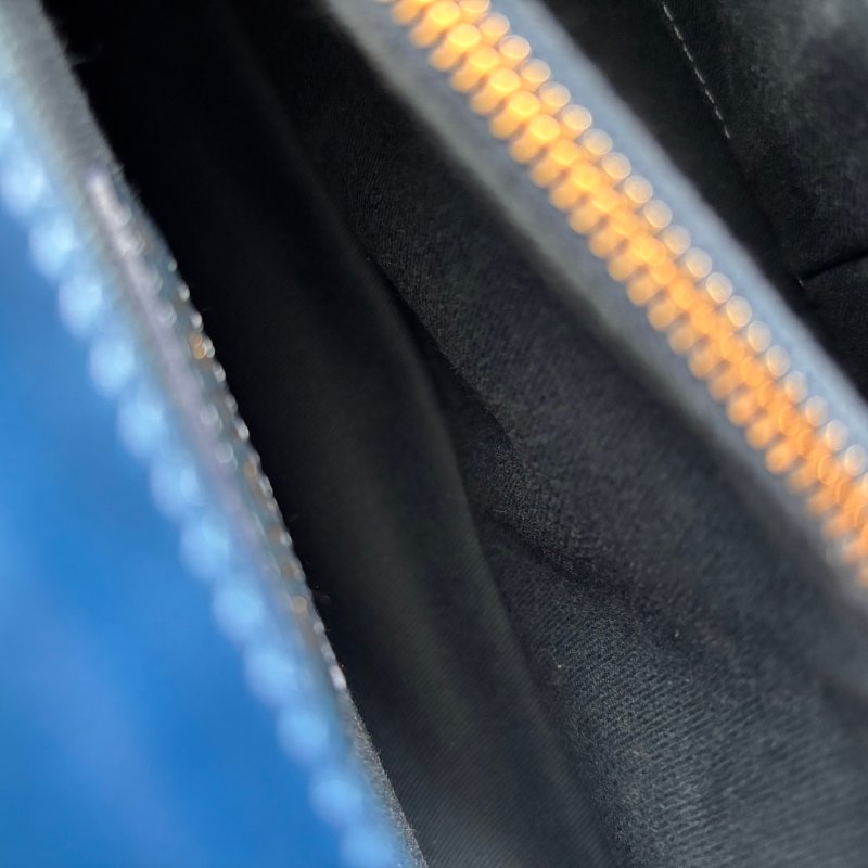 ::CHANEL:: 藍色牛皮山型紋 CocoHandle 28 手提 斜背 兩用包-30