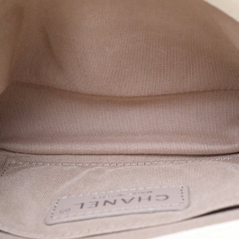 CHANEL 白色荔枝牛皮23開銀扣古巴金屬雙C翻蓋包肩背包-3