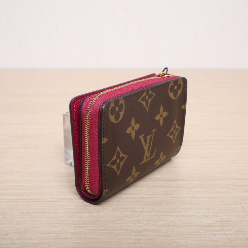 LOUIS VUITTON 老花牛皮PVC晶片LOU系列拉鏈短款錢包款//肩背包-4