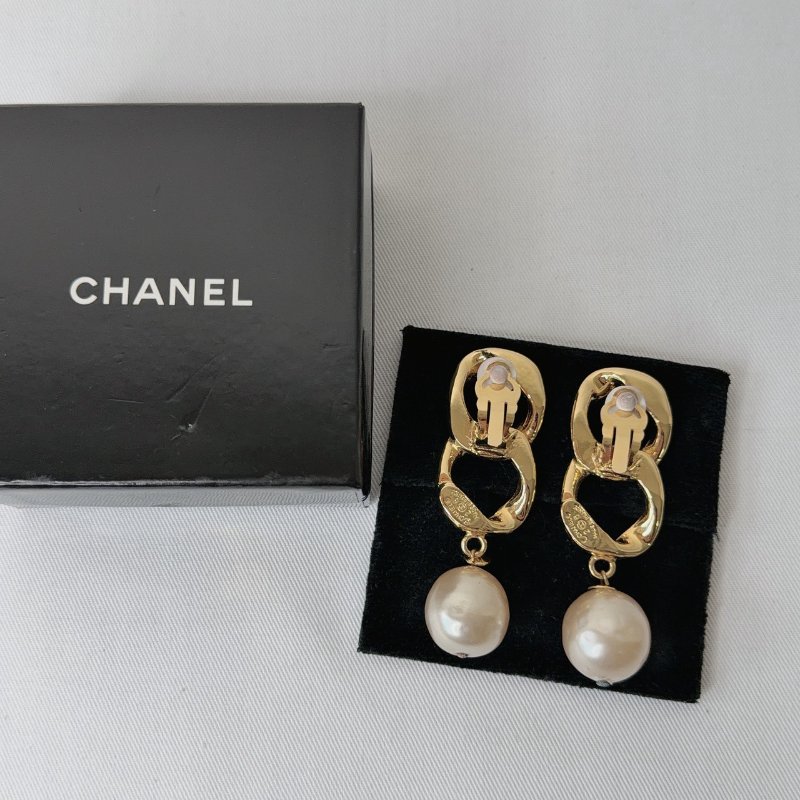 CHANEL Vintage老香珍珠夾式耳環-5