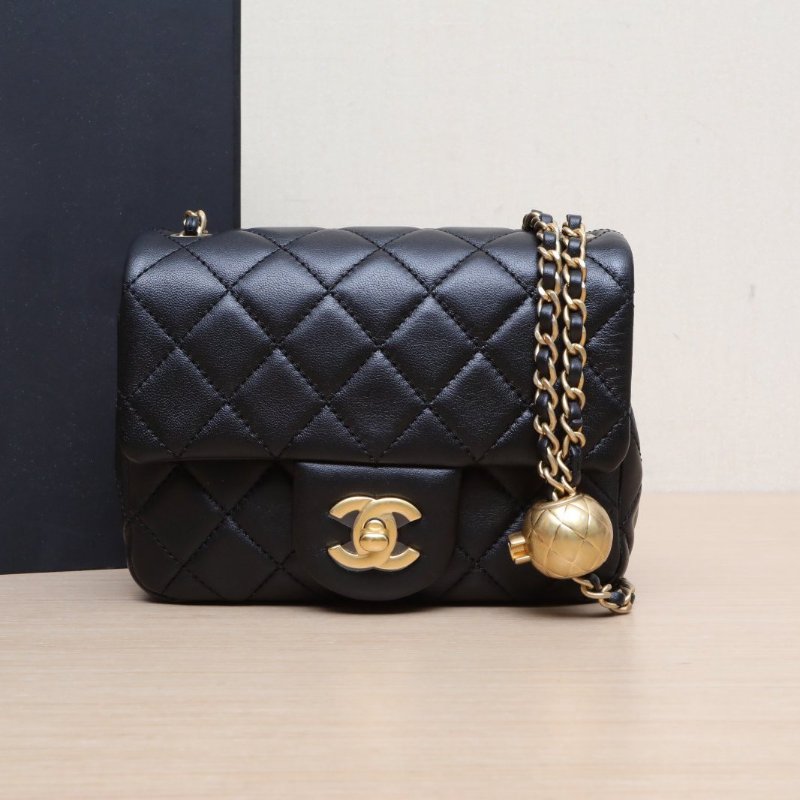 CHANEL CF口蓋包方胖子17黑色羊皮晶片開金扣金球調節扣肩帶肩背包-0