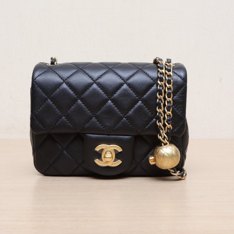 CHANEL CF口蓋包方胖子17黑色羊皮晶片開金扣金球調節扣肩帶肩背包-1