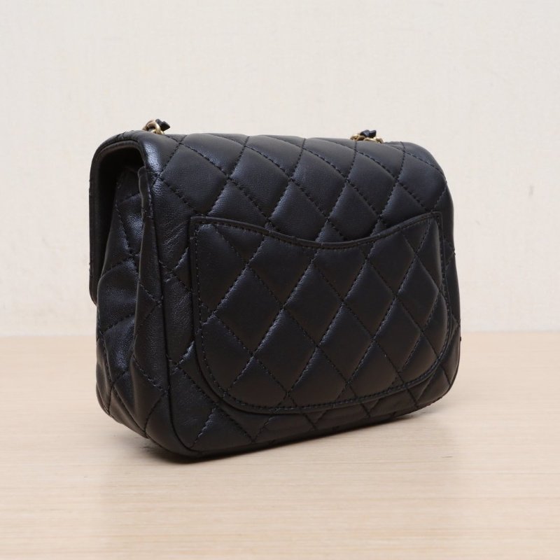 CHANEL CF口蓋包方胖子17黑色羊皮晶片開金扣金球調節扣肩帶肩背包-4