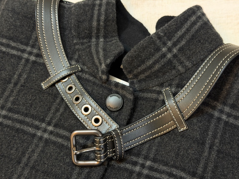 BURBERRY英國雙面格紋披肩斗篷M/L-9