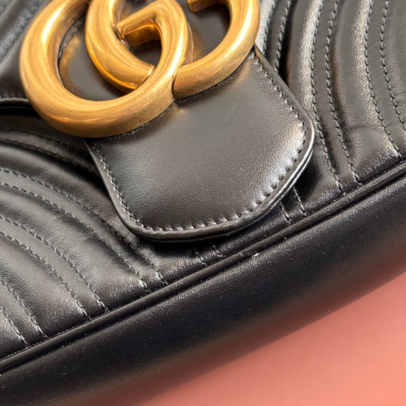 ::GUCCI:: 金屬GG Marmont 黑色皮革肩背包 斜背包 中號31公分-2