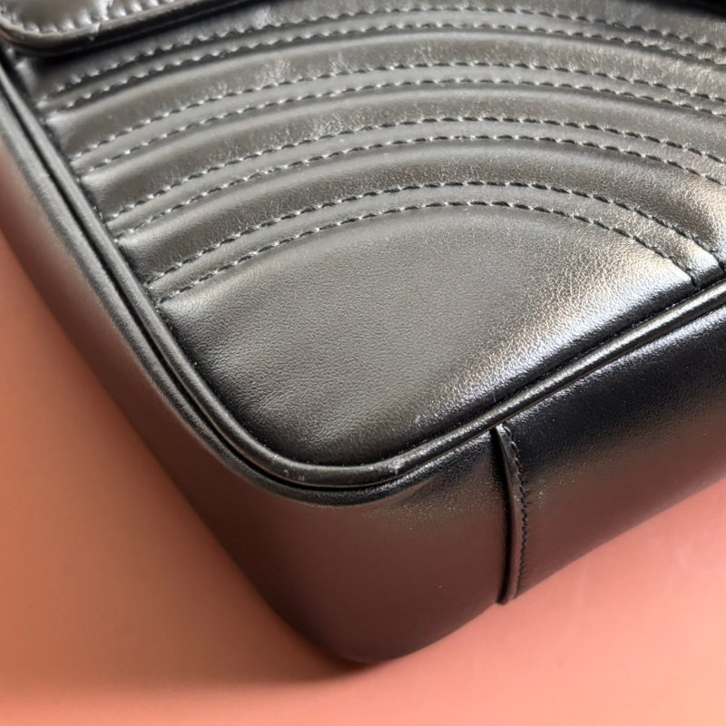 ::GUCCI:: 金屬GG Marmont 黑色皮革肩背包 斜背包 中號31公分-4