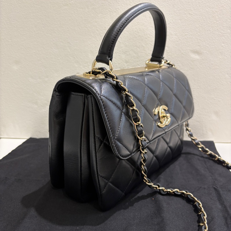 Chanel Trendy cc黑羊皮淡金釦手提斜背包-2