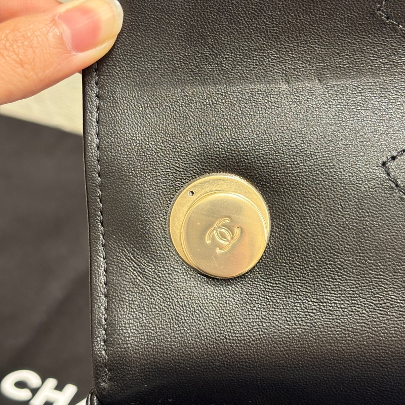 Chanel Trendy cc黑羊皮淡金釦手提斜背包-9
